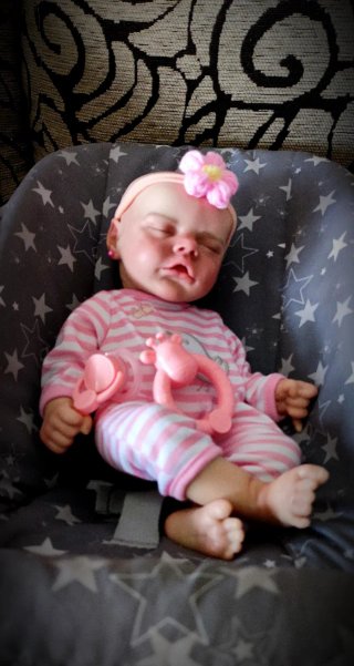 Bebé reborn silicona niña 33-34cm