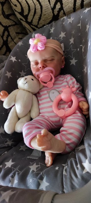 Bebé reborn silicona niña 33-34cm