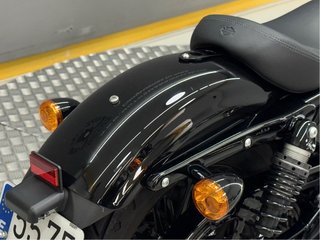 HARLEY DAVIDSON SPORTSTER FORTY-EIGHT