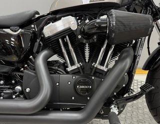 HARLEY DAVIDSON SPORTSTER FORTY-EIGHT