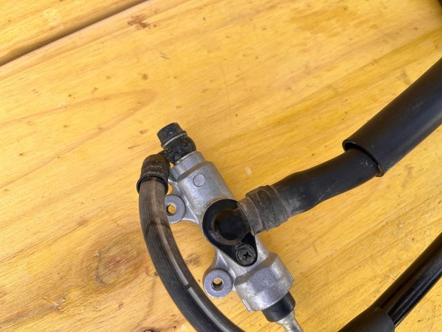 Pinza y bomba freno trasero Nissin Honda Transalp
