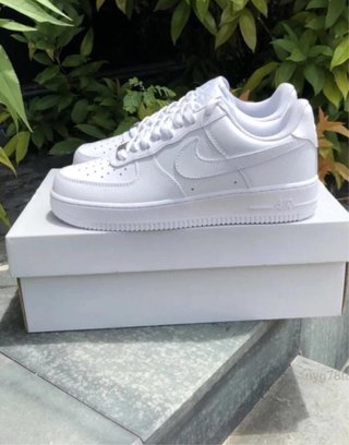 Nike Air Force 1 Talla 40 Blancas