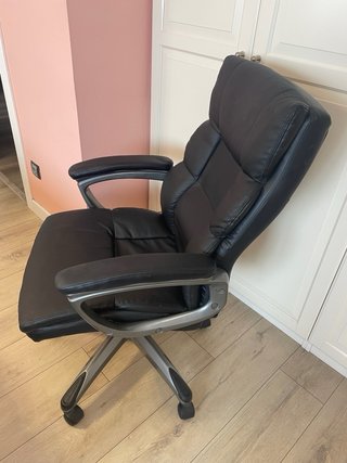 Poltrona da ufficio o studio nera seminuova