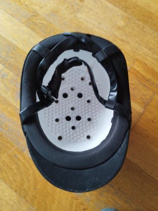Casco de equitación negro