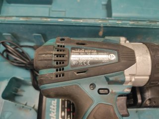 Taladro Makita BDF458 con cargador y 3 baterias
