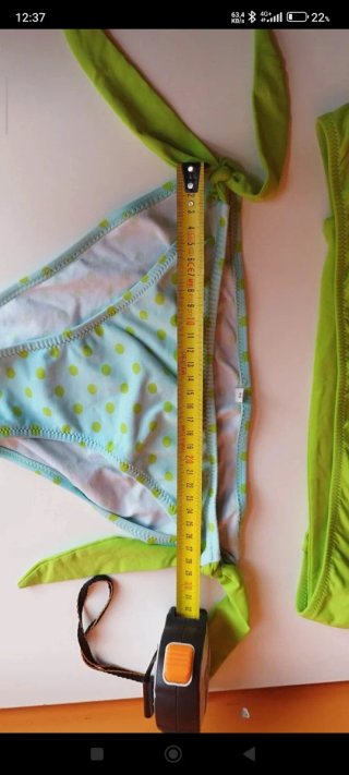 Bikini azul y verde con lunares 16 años.