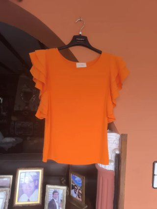 Camiseta FLORIA Naranja Volantes
