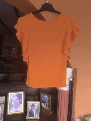 Camiseta FLORIA Naranja Volantes