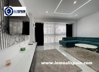 Piso en venta en Ensanche - Diputación en Alicante