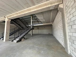 Nave industrial en venta en Cuevas - Ilustración en Ciempozuelos