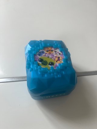 Mascota Interactiva Pixelada Azul