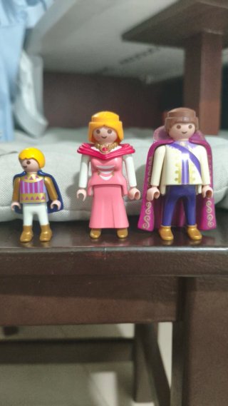 PLAYMOBIL RE  PRINCIPE CANINA CORTESANA DONCELLA