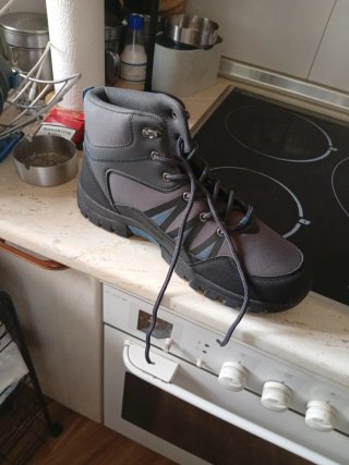 Botas de montaña hombre grises y azules