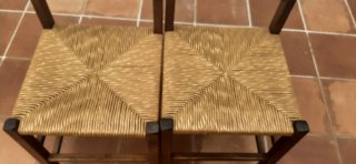 2 Sillas de Madera con Asiento de mimbre