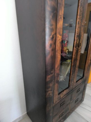 Mueble de salón madera y cristal