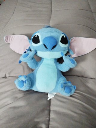 Pack 5 peluches: oso, león, orca, stitch, amarillo