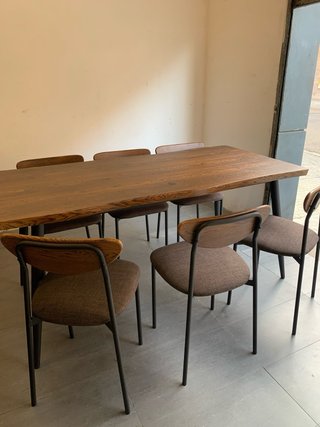 Mesa de comedor y 4 sillas