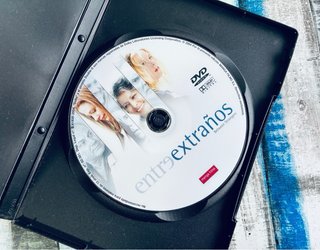DVD Entre Extraños 2004 Tres Mujeres Un Secreto