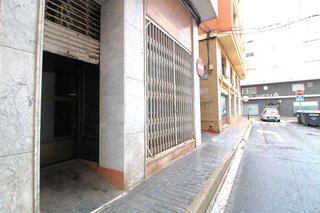 Local comercial en alquiler en Centro en Santa Pola