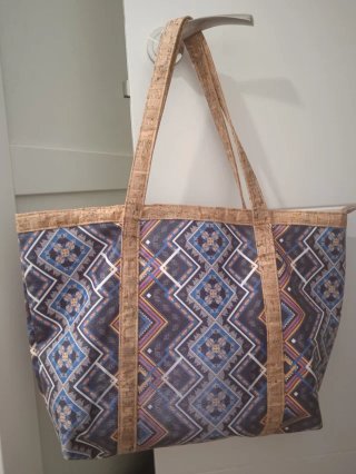 Bolso de mano estampado primavera