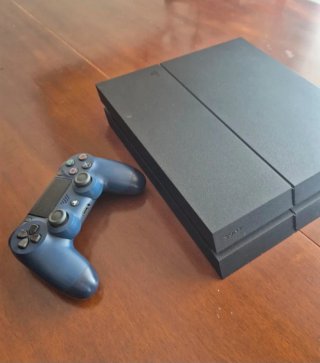 Sony PS4 Standard Nera