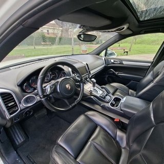 Porsche Cayenne 2010