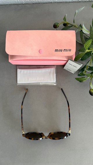 Gafas de sol Miu Miu Tortoise