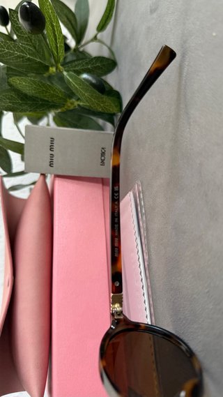 Gafas de sol Miu Miu Tortoise