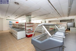 Local comercial en venta en Gójar