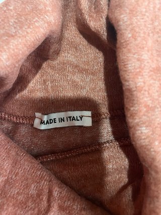 Jersey cuello alto naranja calentito