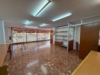 Local comercial en venta en Tavernes de la Valldigna