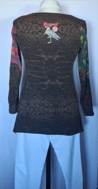 T-shirt donna asimmetrica fantasia floreale