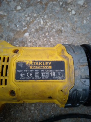 Sierra de sable Stanley 900W