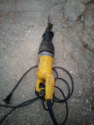 Sierra de sable Stanley 900W