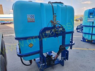 EQUIPO AGRICOLA SUSPENDIDO 1500 L