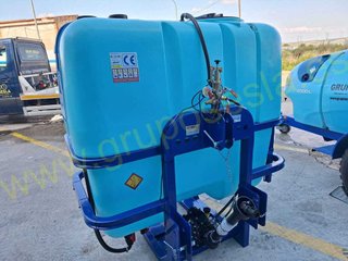 EQUIPO AGRICOLA SUSPENDIDO 1500 L