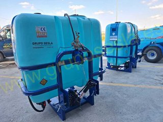 EQUIPO AGRICOLA SUSPENDIDO 1500 L