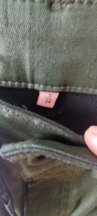 Pantalón polipiel verde Talla S
