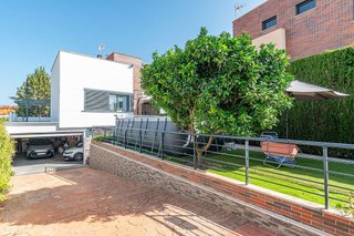 Chalet en venta en Alhendín