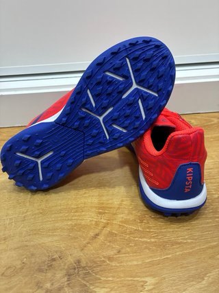 Botas fútbol Kipsta Talla 31 Rojas