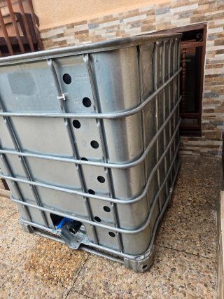 Depósito 1000L IBC con grifo