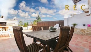Casa adosada en venta en Nucia (la)