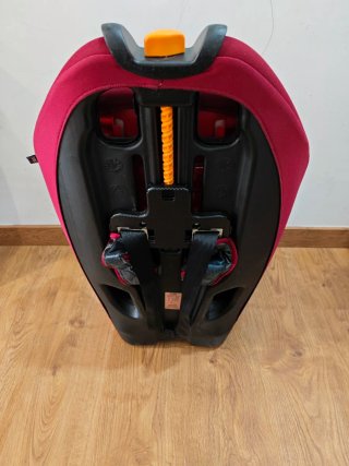 Silla coche niño Chicco roja