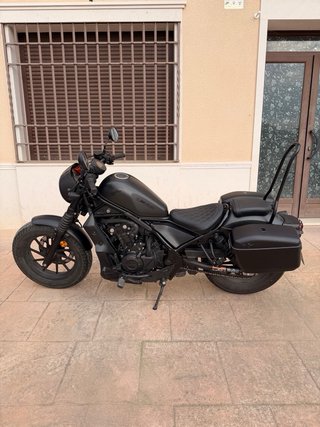 Honda Rebel 500 Edición Especial Negra FULL EXTRAS