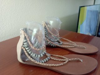 Sandalias Beige y Marrones