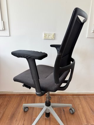 Silla de escritorio regulable