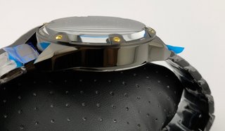 Reloj Diesel Spiked nuevo, negro y dorado