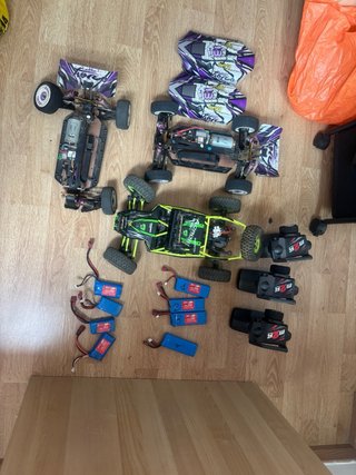 Coches RC 2uds + Baterías y Mandos