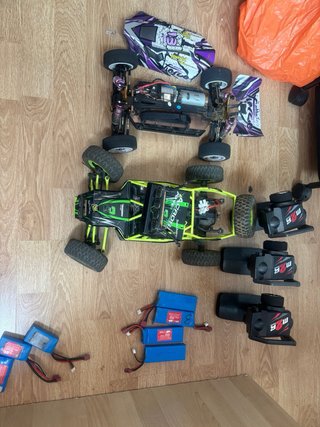 Coches RC 2uds + Baterías y Mandos