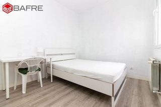 Piso en venta en Pacífico en Madrid